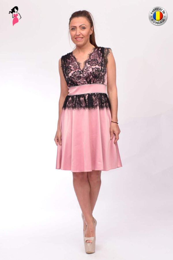 Rochie Per Donna de ocazie cu un croi in clos