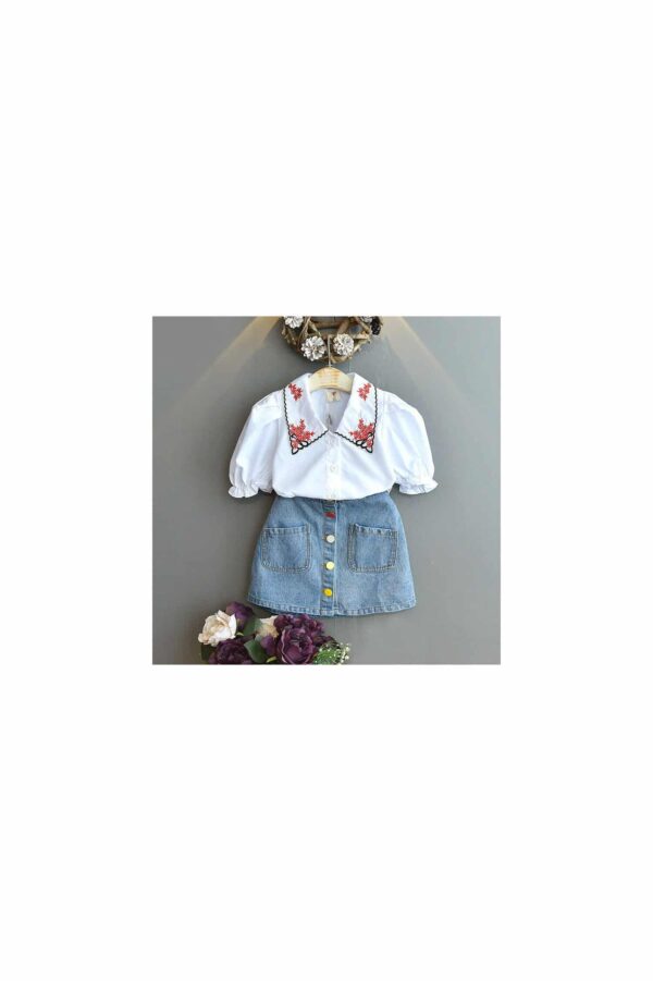 Compleu de fetite cu camasa si fusta cu nasturi colorati