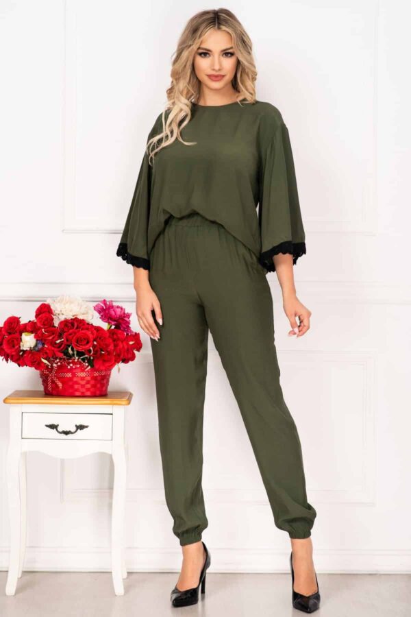 Compleu elegant din doua piese Isabel kaki cu dantela la maneci By InPuff