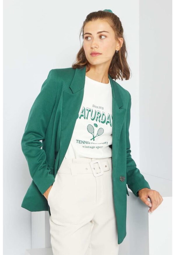 Sacou cu doi nasturi si buzunare cu clapa