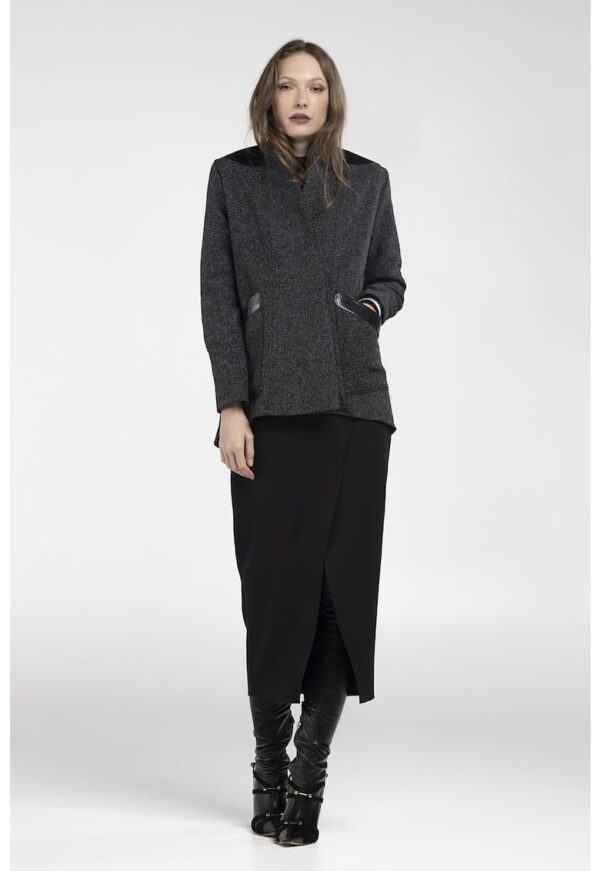 Sacou din amestec de lana cu buzunare laterale