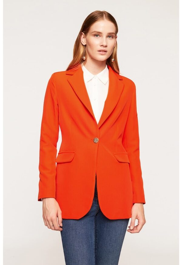 Sacou cu model uni si buzunare cu clapa