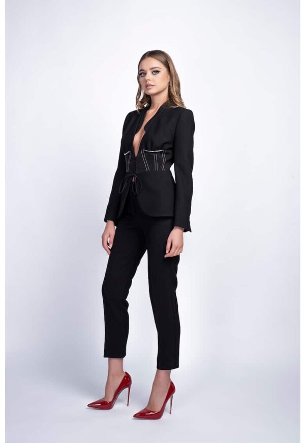 Sacou cu model cu corset