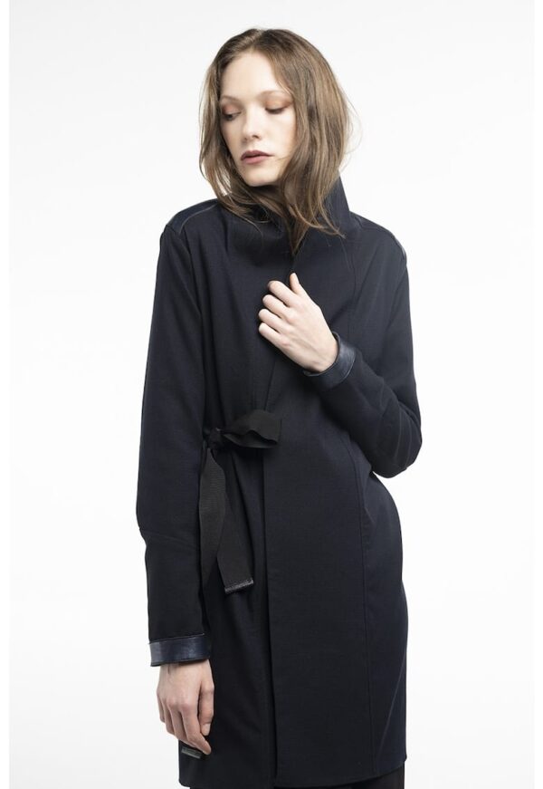 Sacou din amestec de lana cu design petrecut