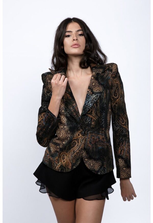 Sacou cambrat cu umeri intariti