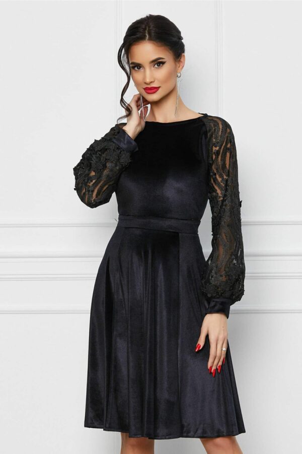 Rochie Dy Fashion bej din catifea cu decupaj la decolteu