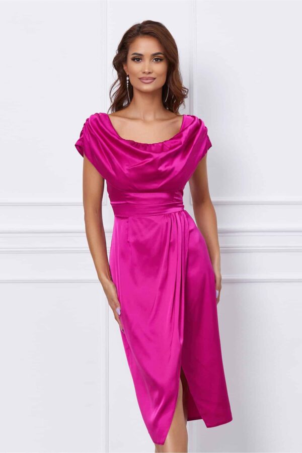 Rochie Moze neagra cu insertii din dantela si aplicatie tip rever