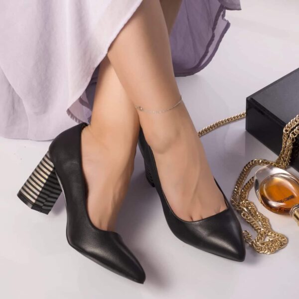 PANTOFI CU TOC Yia PIELE ECOLOGICA NEGRU