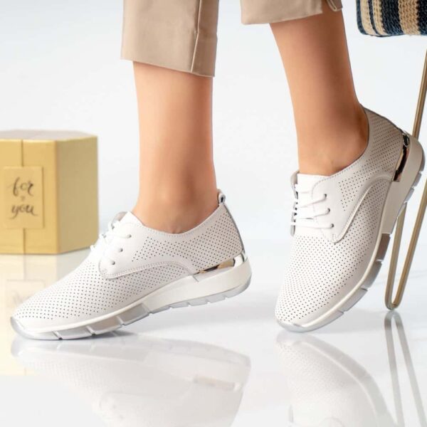 PANTOFI DAMA CASUAL ALBI PIELE NATURALA Lamita