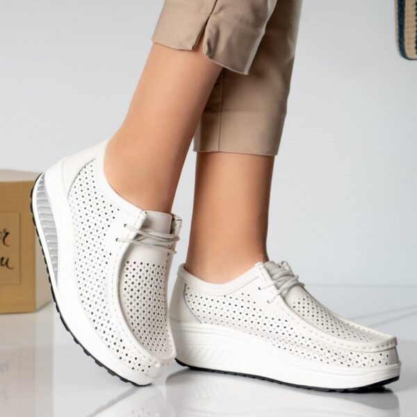 PANTOFI DAMA CASUAL ALBI PIELE NATURALA Samra