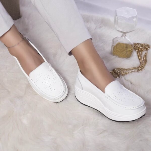 PANTOFI DAMA CU PLATFORMA ALBII PIELE NATURALA Nancy