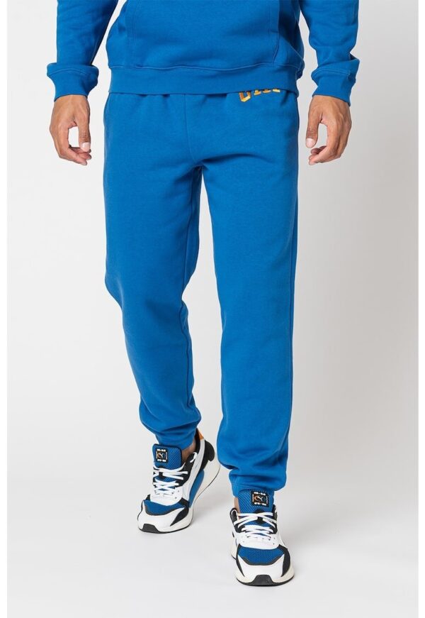 Pantaloni jogger cu logo brodat