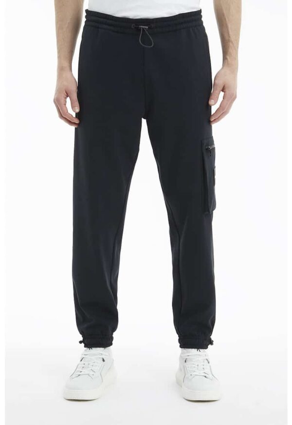 Pantaloni jogger cargo cu croiala conica