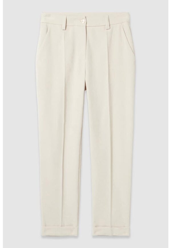 Pantaloni chino cu terminatii rasucite