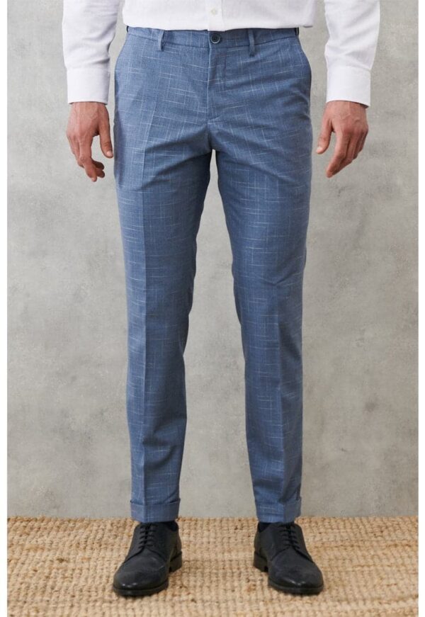 Pantaloni slim fit cu pensa