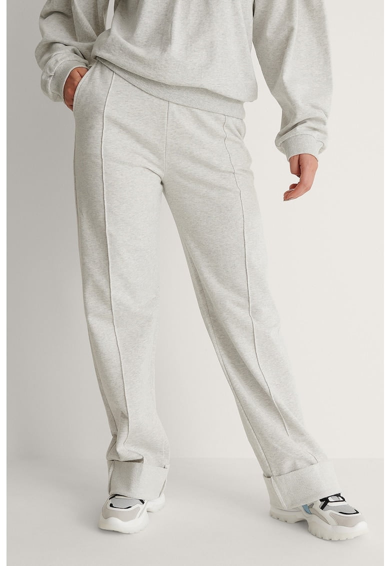 Pantaloni ampli cu talie inalta