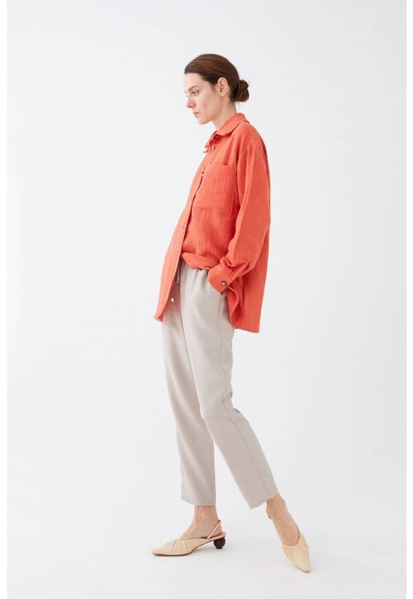 Pantaloni crop cu talie inalta