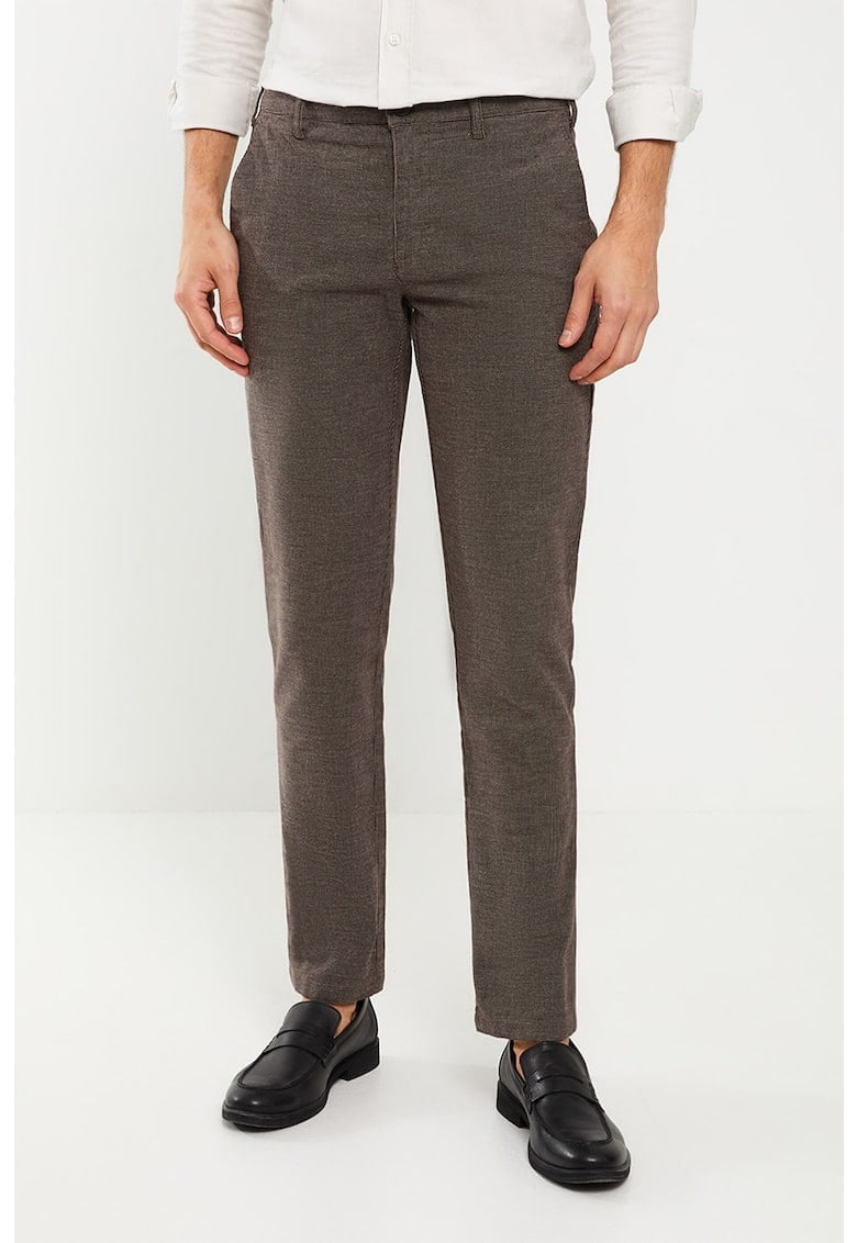 Pantaloni chino