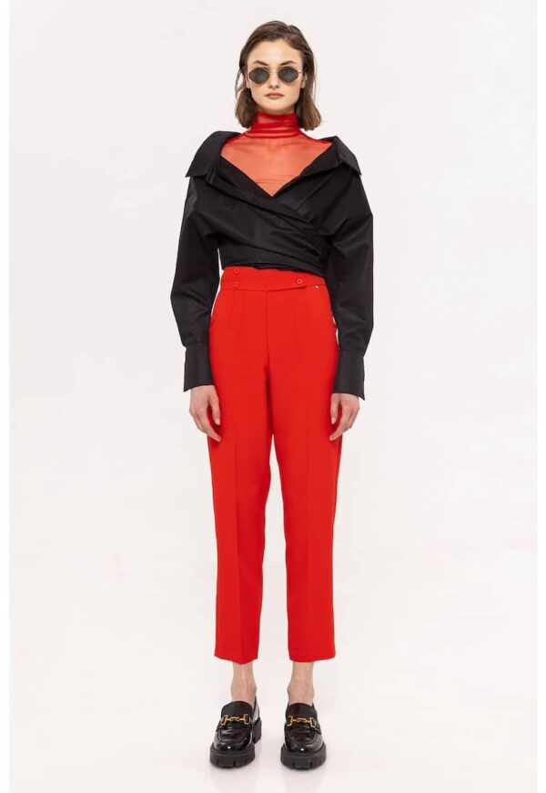 Pantaloni crop cu talie inalta