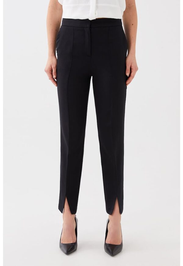 Pantaloni eleganti cu slituri frontale