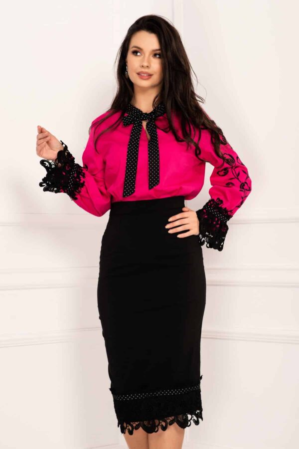 Bluza Venezia traditionala ciclame cu terminatie clopot din broderie la maneci