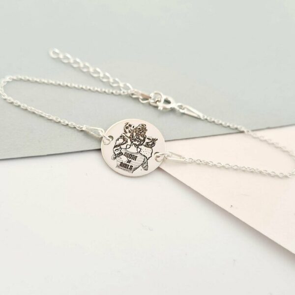 Bratara personalizata cu lantisor – Mom of Girls – Banut 15 mm – Argint 925