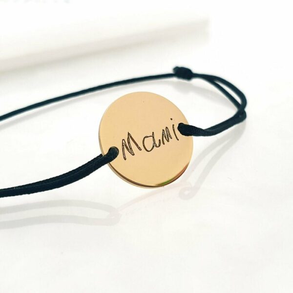 Bratara personalizata – Gravura scrisului de mana – banut de 15 mm – Argint 925 placat cu Aur Galben 18K – snur reglabil