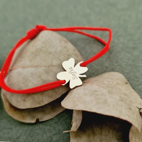 Bratara Trifoi de 12 mm – Nume gravat – Aur Galben 14K – Snur reglabil de diverse culori