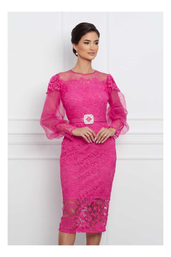 Rochie Dana fucsia din dantela cu maneci din organza si curea in talie
