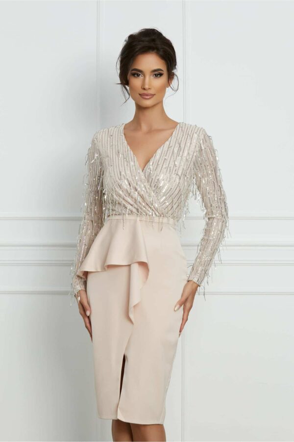 Rochie MBG ivory cu franjuri din paiete si peplum in talie