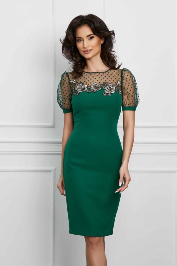Rochie MBG verde cu broderie florala la bust si buline