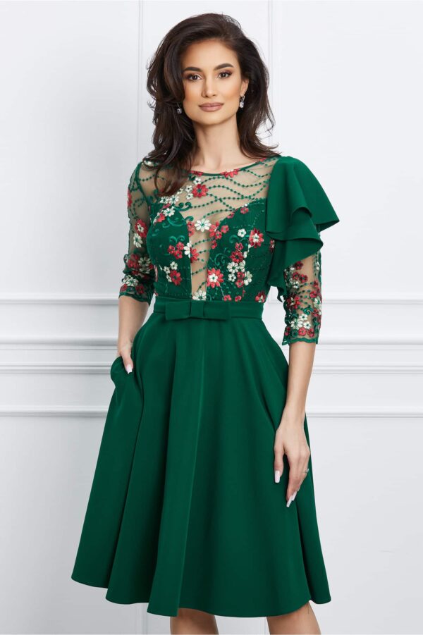 Rochie MBG verde cu dantela florala la bust si volan pe umar