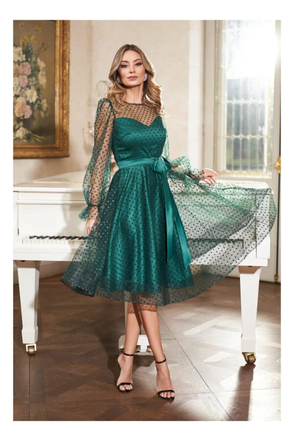 Rochie MBG verde din tull cu buline si cordon satinat in talie