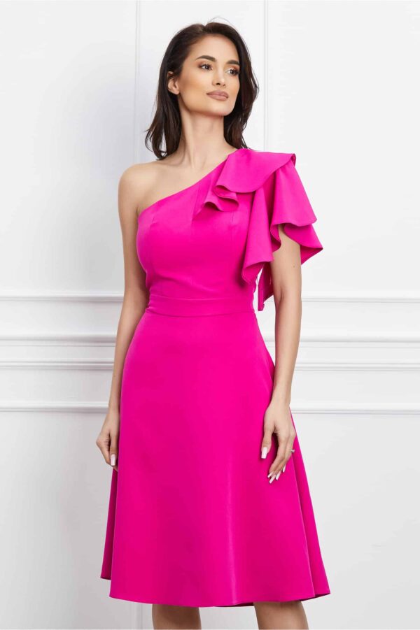 Rochie Moze fucsia cu volane si un umar gol