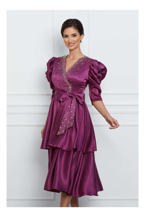 Rochie Sabrina mov cu strasuri si bilute la bust