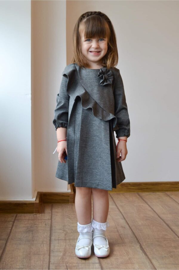 Rochita pentru fetite Dy Fashion gri cu volanas si floare 3D