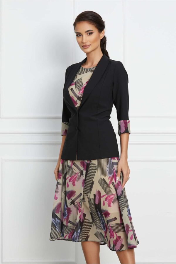 Compleu Mara cu rochie bej si sacou negru