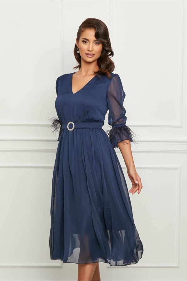Rochie Dy Fashion bleumarin din voal cu pene la maneci