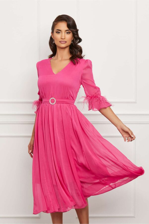 Rochie Dy Fashion fucsia din voal cu pene la maneci