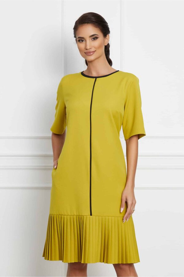 Rochie Larisa verde lime cu volan plisat la baza