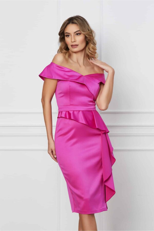 Rochie MBG fucsia cu umeri goi si peplum in talie
