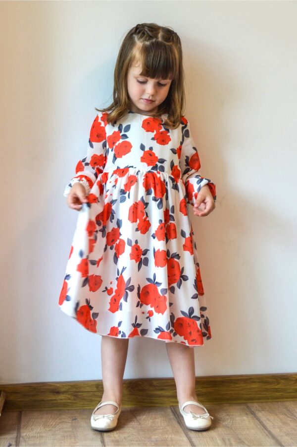 Rochita pentru fetite Dy Fashion alba cu flori rosii din voal