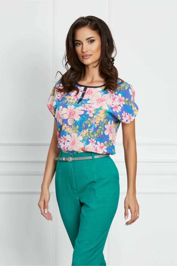 Bluza Gabrielle mov cu maneci scurte si flori roz