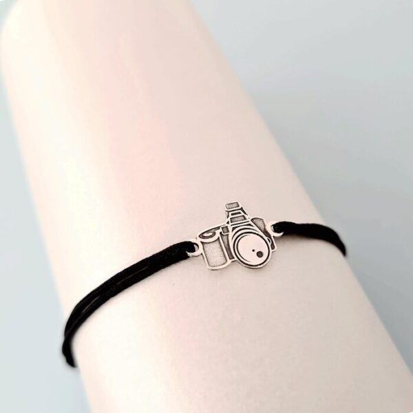 Bratara Aparat foto – Argint 925, snur negru