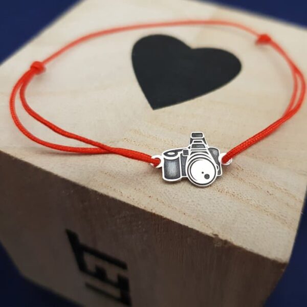 Bratara Aparat foto – Argint 925, snur rosu