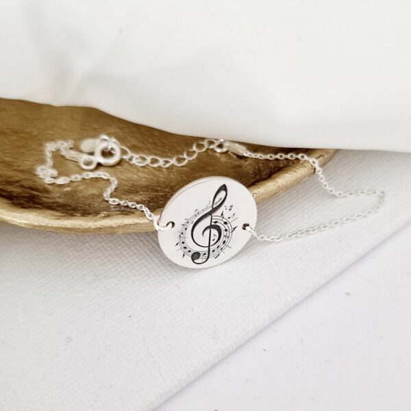 Bratara banut personalizat – Cheia sol – portativ si note muzicale – Argint 925