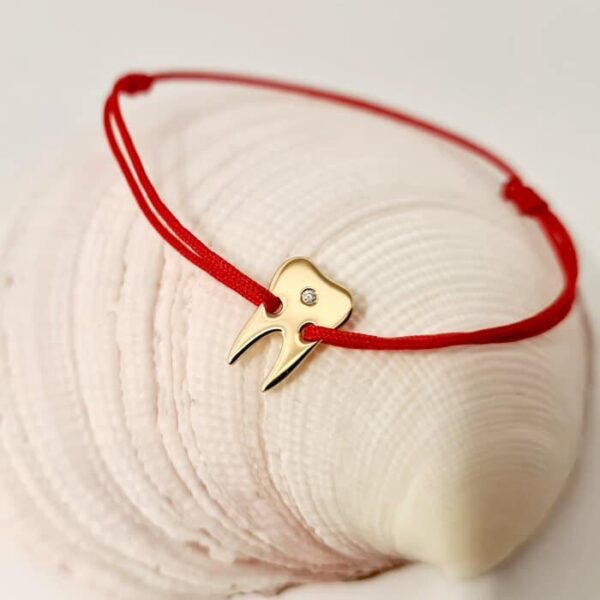 Bratara cu Diamant Natural – Pandantiv dinte – Argint 925 placat cu Aur Galben 18K – Snur reglabil, diverse culori