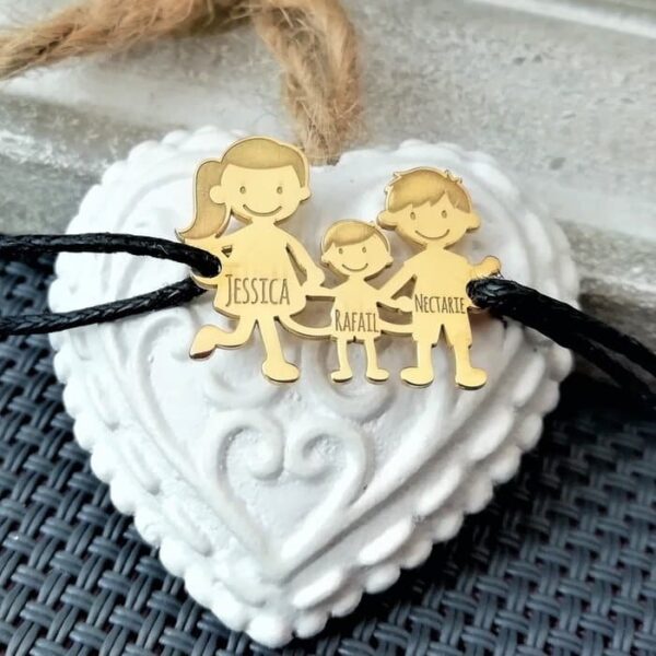 Bratara Familie – 3 Membri – pandant Argint 925 placat cu Aur 18K- snur negru matase vegetala reglabil