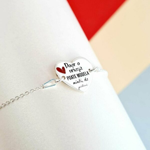 Bratara personalizata – Educatoare/Invatatoare – Inima decorata cu email – Argint 925 – cu lantisor