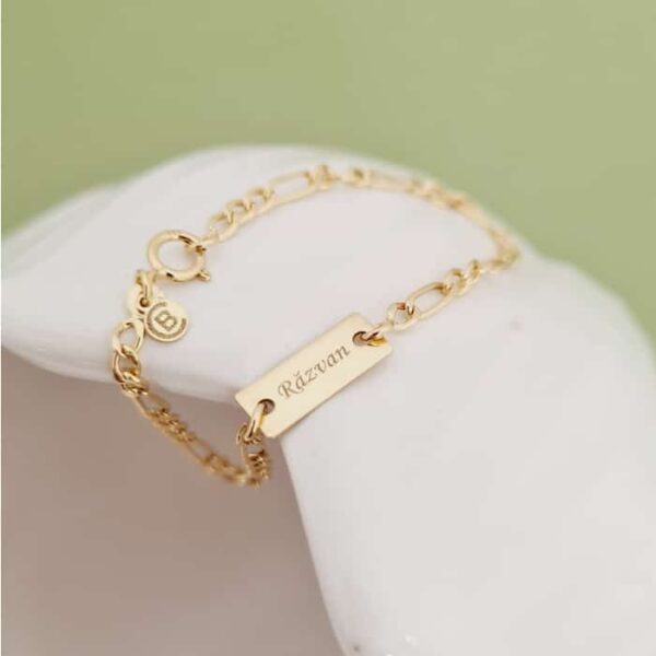 Bratara Placuta cu nume – Aur Galben 9K – Cu lantisor fata/baiat